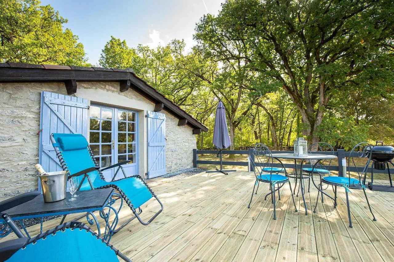 La Terrasse - A Peaceful Place In The Forest Concots