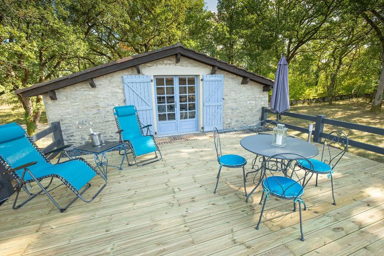 La Terrasse - A Peaceful Place In The Forest Concots