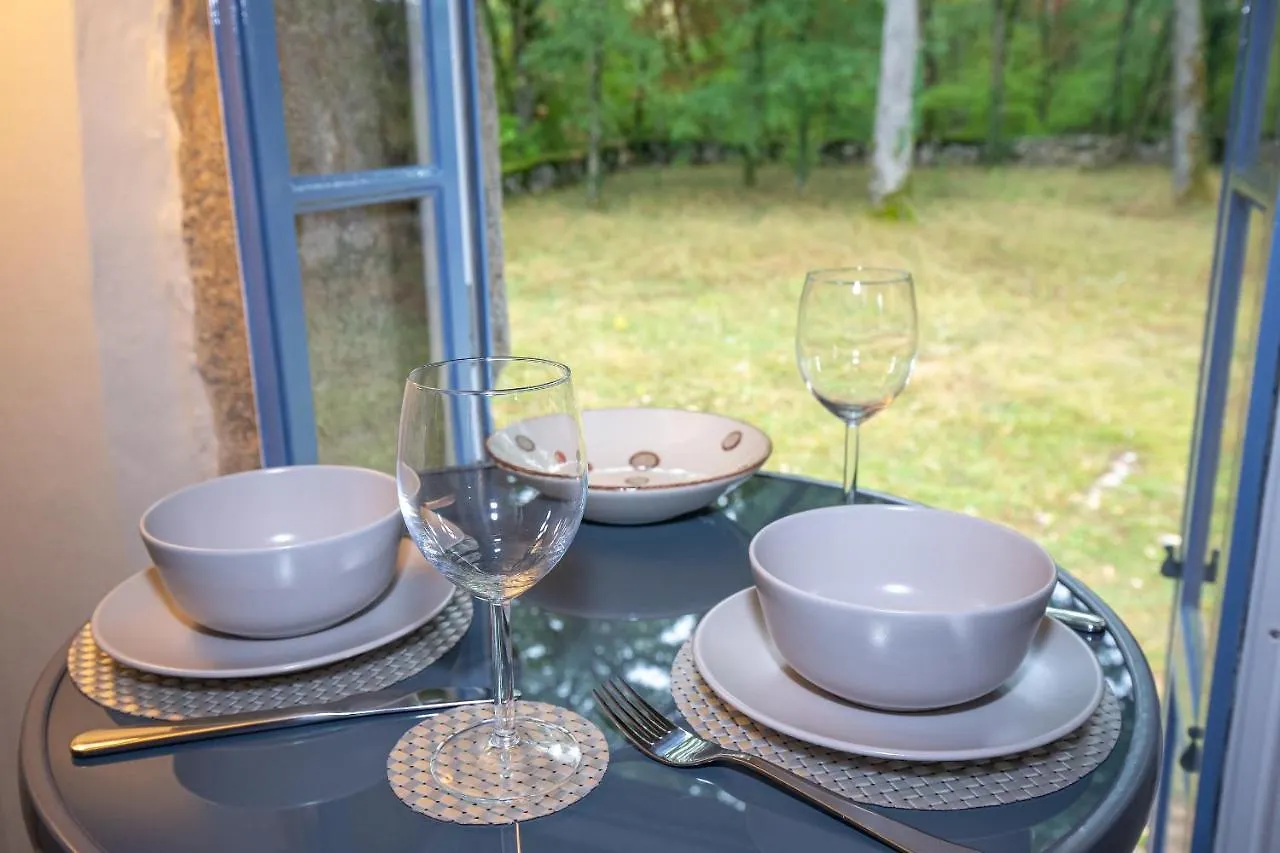 Holiday home La Terrasse - A Peaceful Place In The Forest Concots France